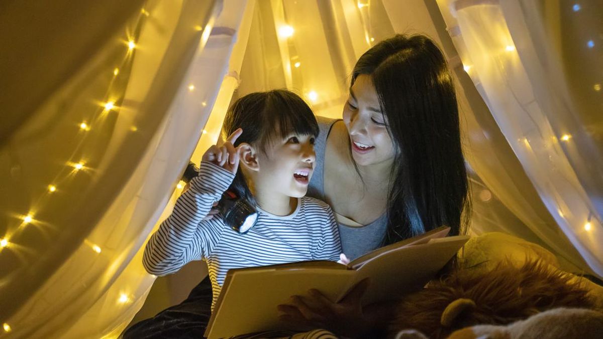 Manfaat Dongeng Sebelum Tidur yang Jarang Diketahui Orangtua